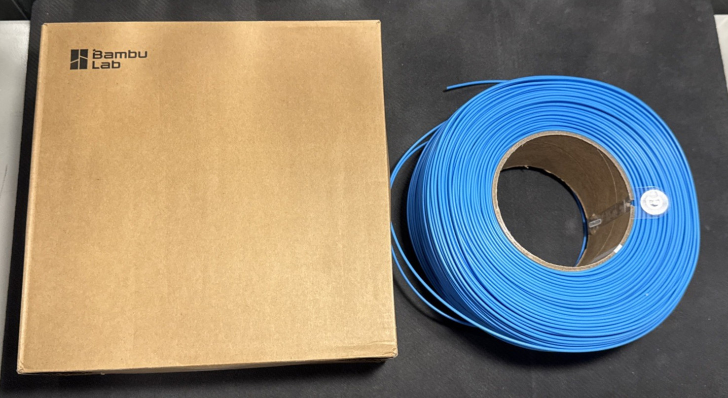 Bambu Lab PLA Basic Cyan 10603 1kg 1.75mm 3D Printer Filament Refill Open Box