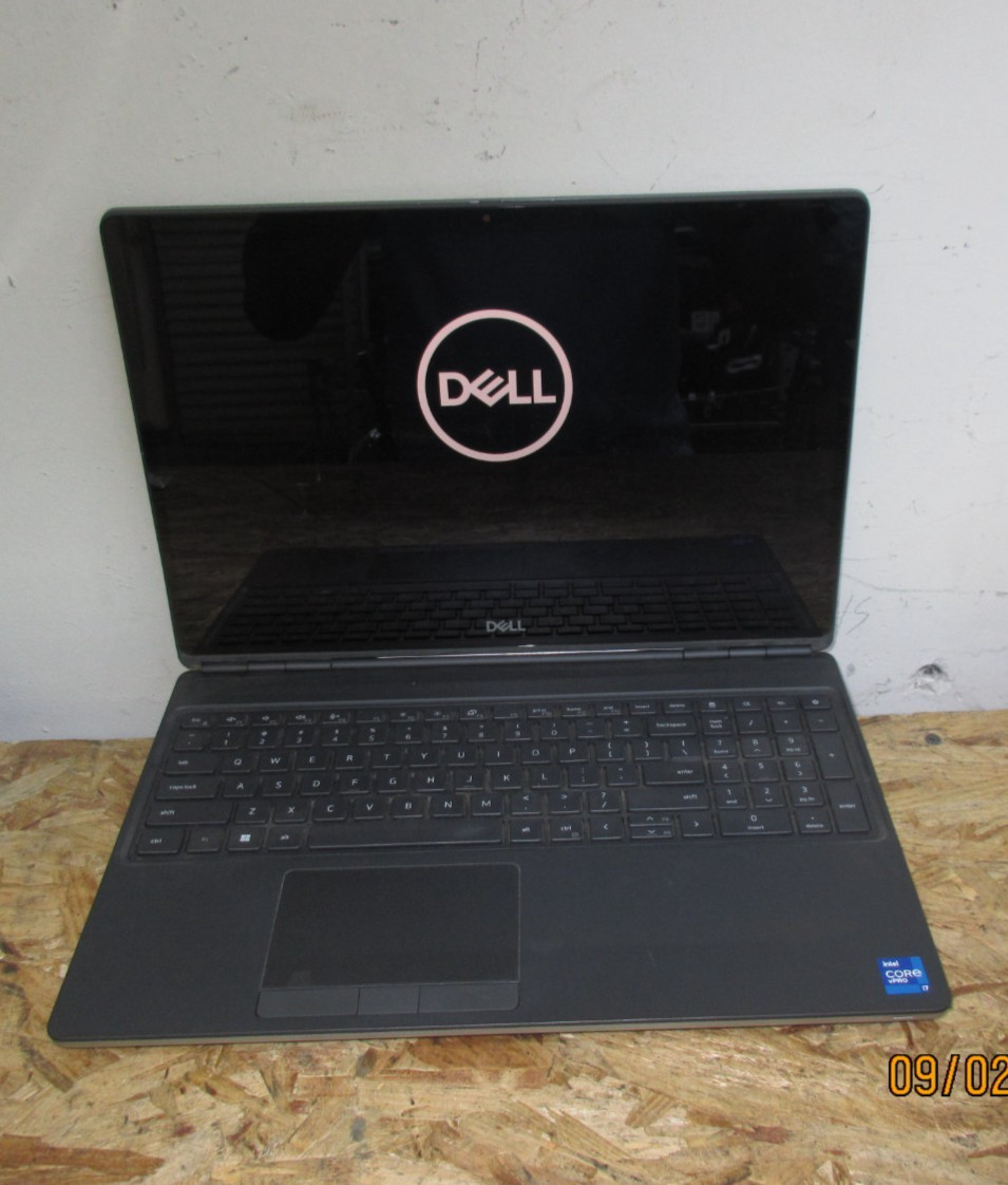 Dell Precision 7560 15.6" Core i7-11850H @ 2.5GHz 16GB 512GB SSD WIN11P TOUCH.
