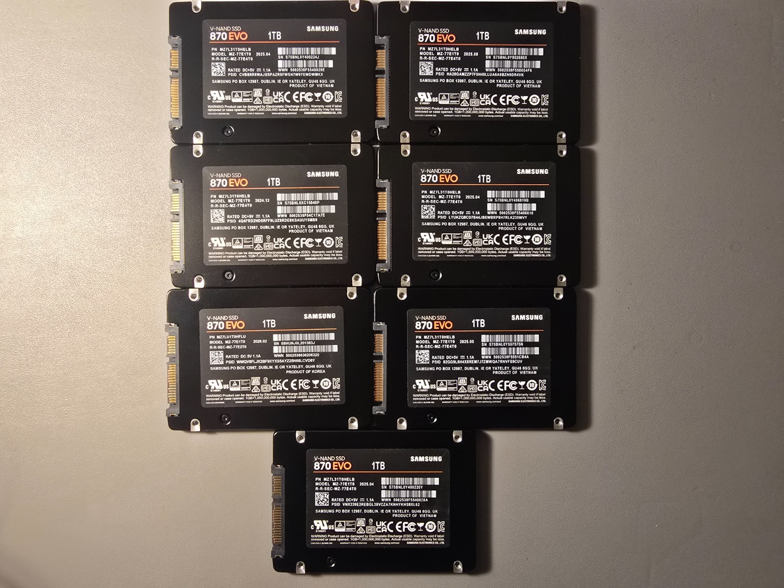Lot of 7 - Samsung 870 EVO 1TB 2.5in SATA III Internal SSD Solid State Drive