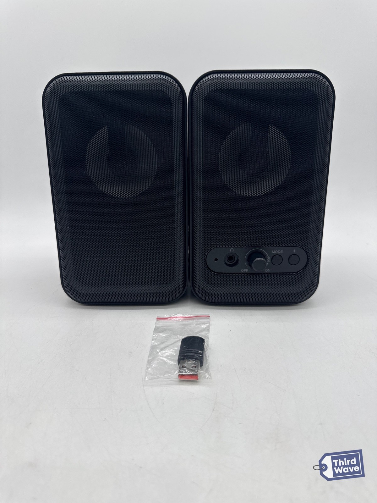 Insignia 2.0 Bluetooth Computer Speakers RGB Lighting 6.8W Black NS-CSB2B6