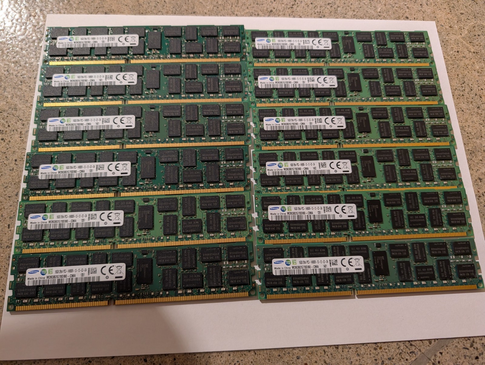 12x 16GB Samsung (192GB) 2RX4 PC3-14900R DDR3-1866 (M393B2G70DB0-CMA)