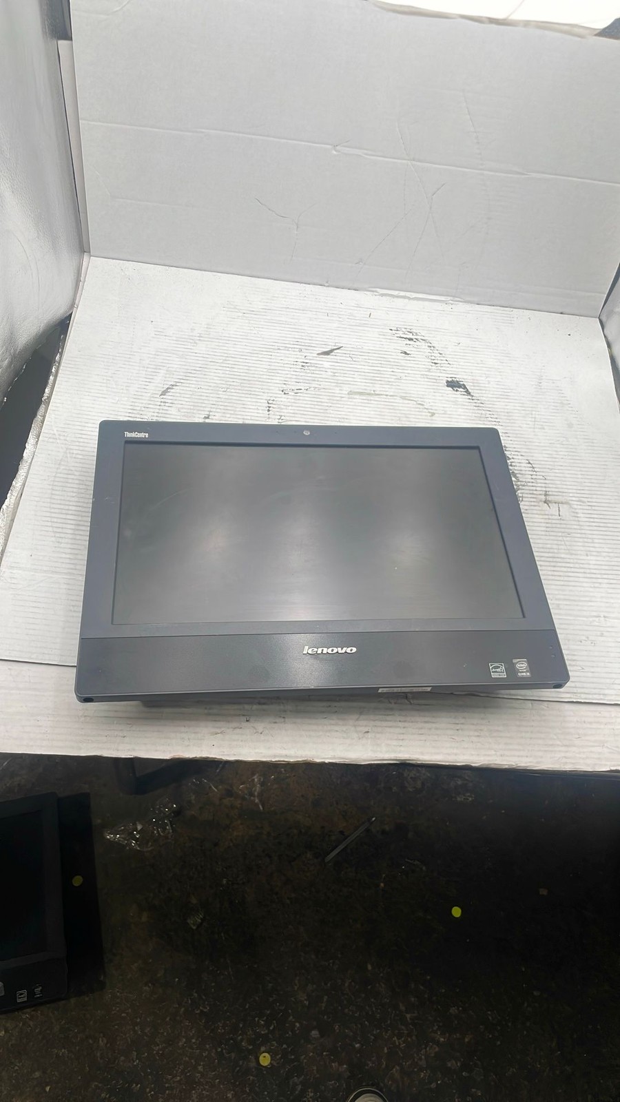 Lenovo ThinkCentre M73z 20" All-in-One Desktop Computer Intel Core i3 Black Unit