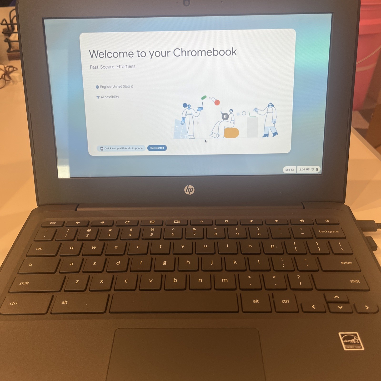 HP 11 G6 EE  11.6-in 4GB 