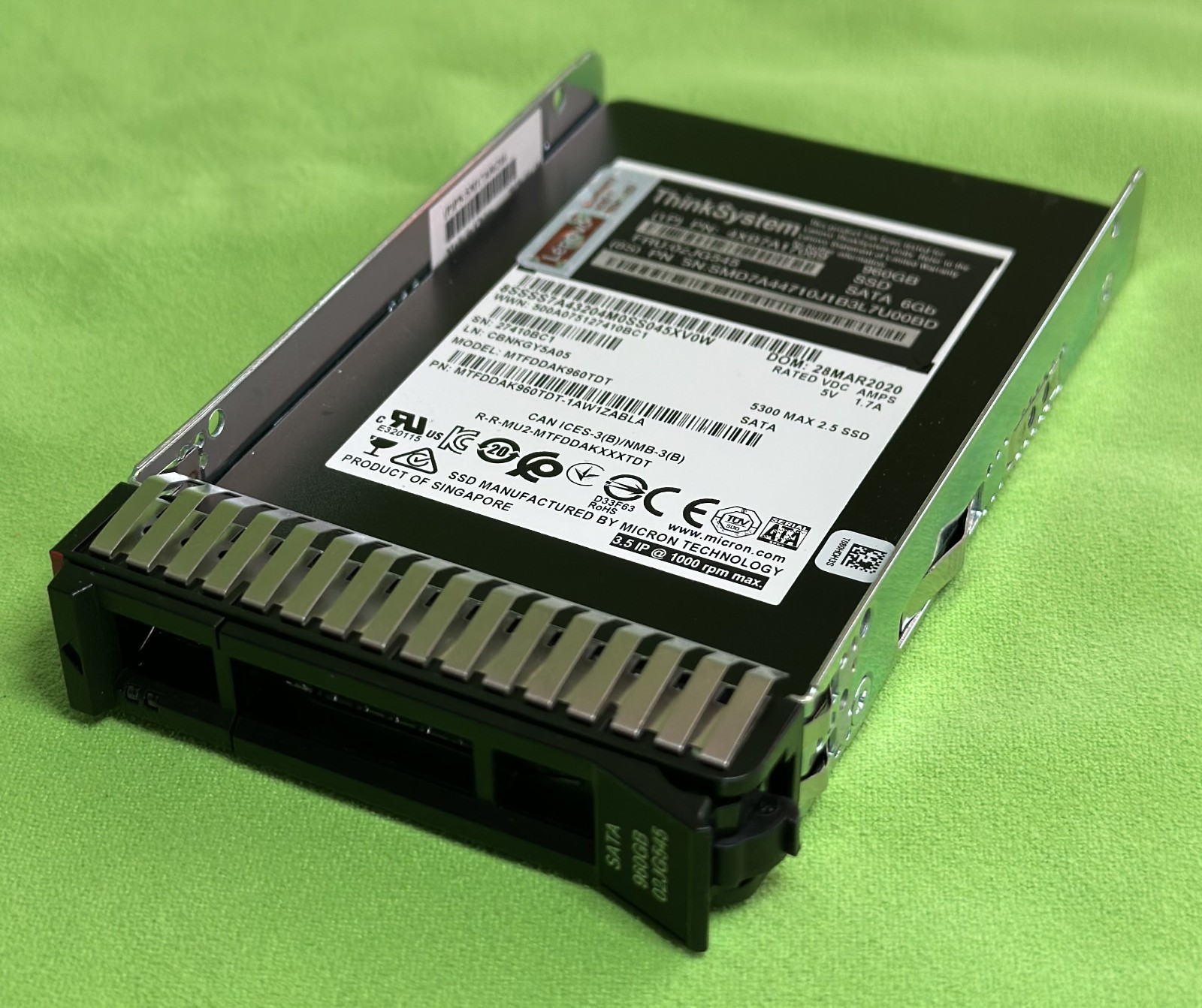 LENOVO THINKSYSTEM 5300 MAX 960GB SSD SATA 6GB 2.5" MTFDDAK960TDT 4XB7A17089