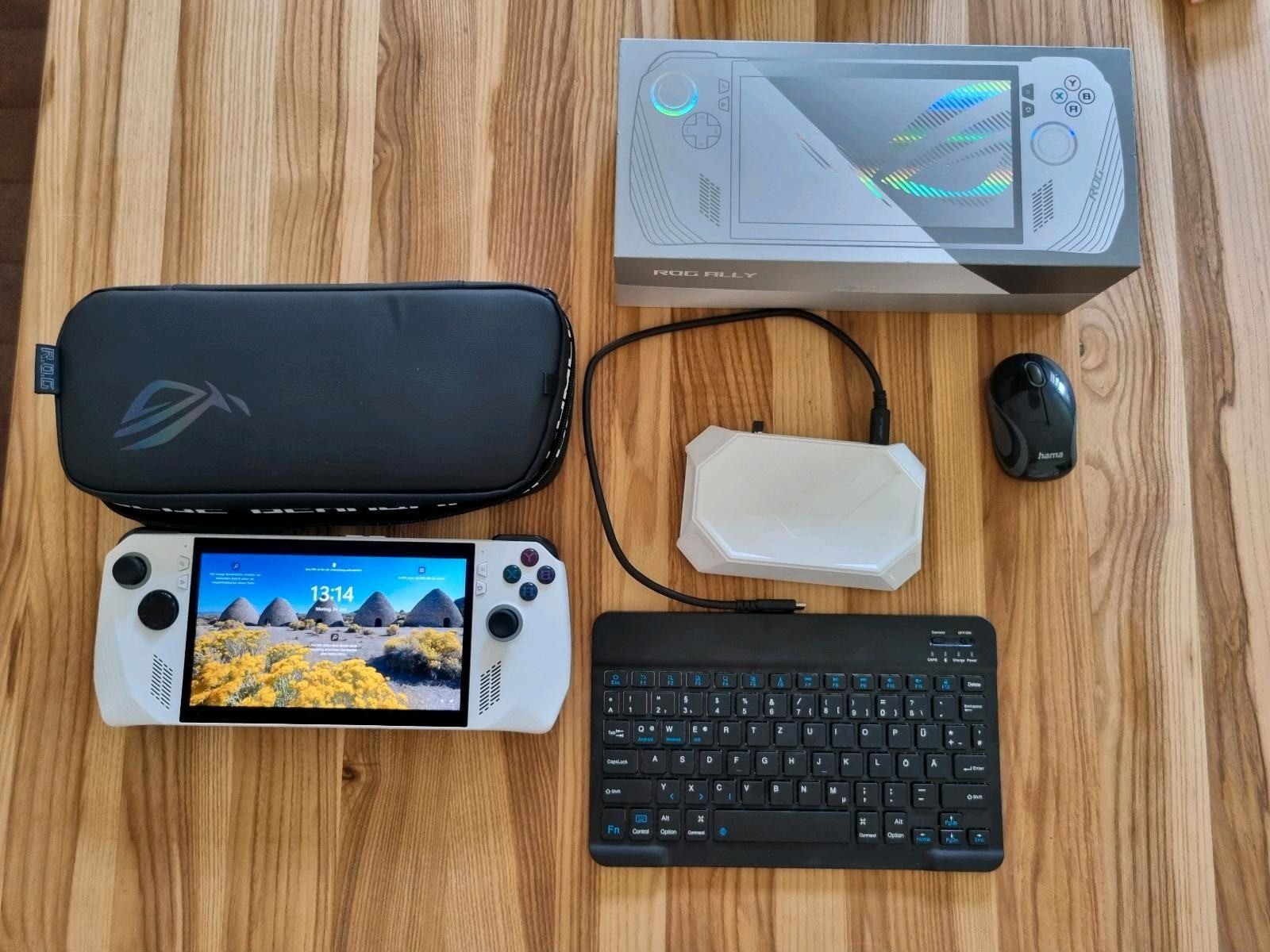 Rog Ally Gaming Handheld - Z1 Extreme Chip - White - 512GB SSD