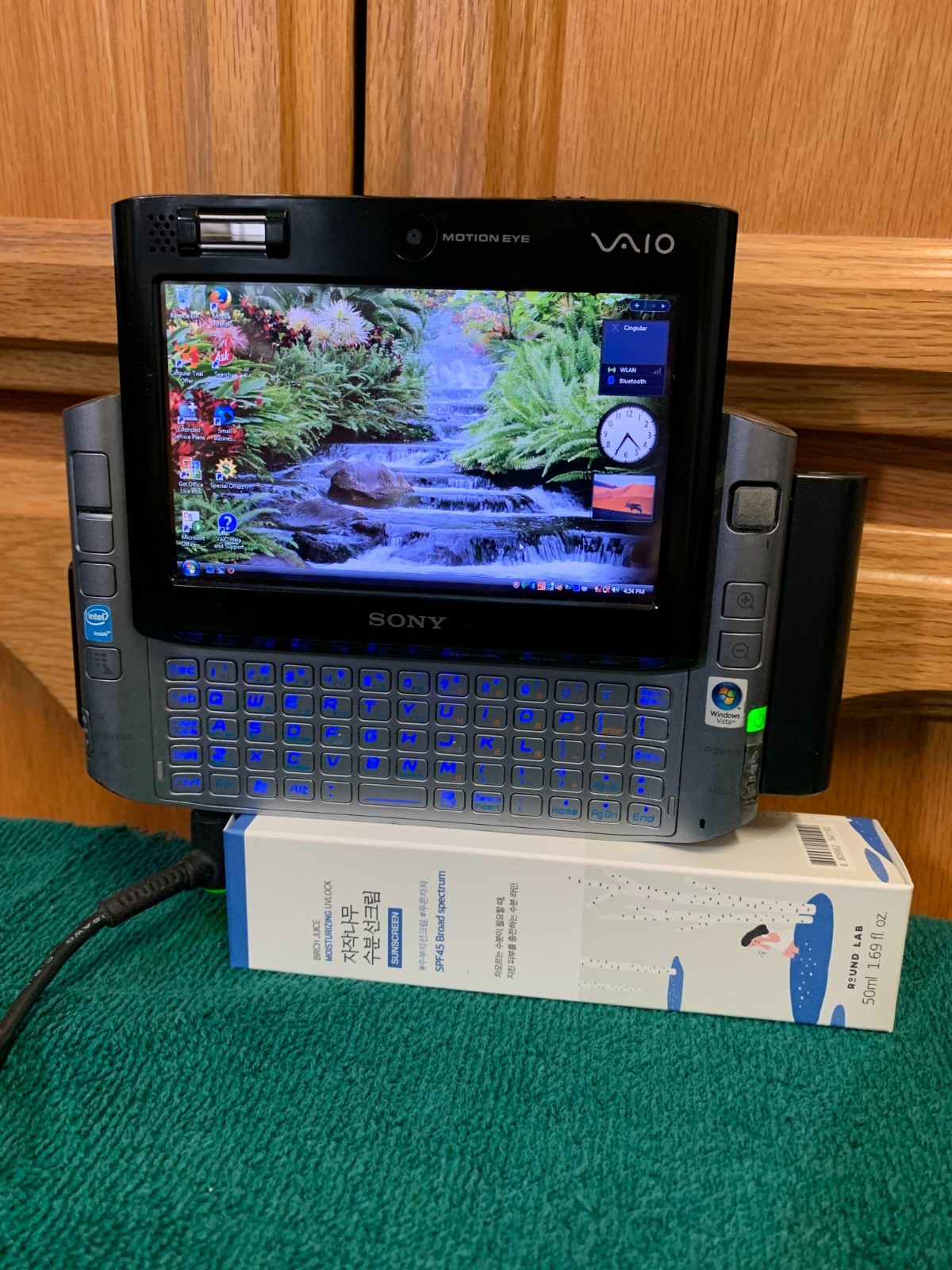 Sony VAIO 4.5-inch Micro Laptop 1GB RAM 40 GB HD (VGN-UX380N)