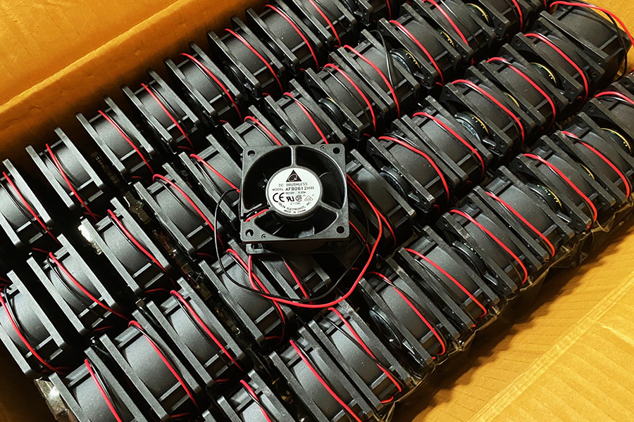 Delta AFB0612HH 60mm X 60mm Fan 2-Wire 12V 0.25A 5000 RPM (New Genuine Part )