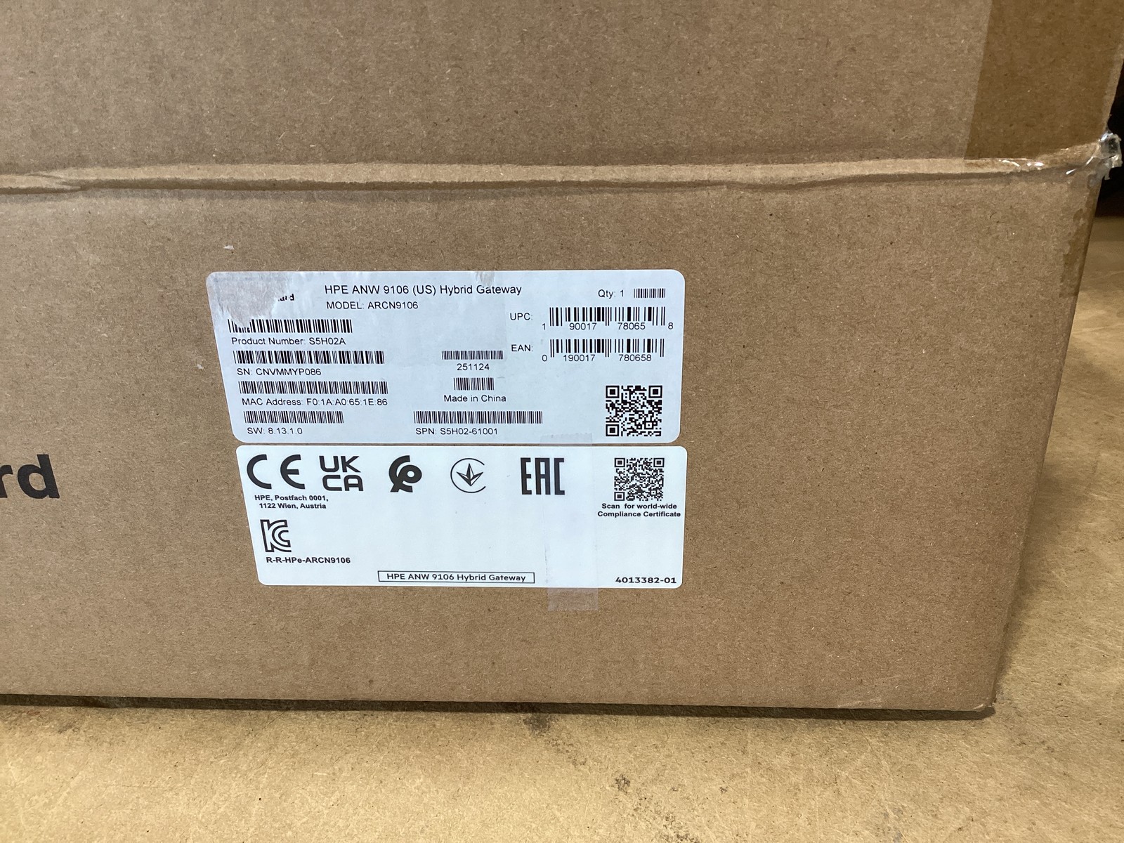 HPE Aruba Networking 9106 (US) 2x SFP+ 2x Combo 2x PoE Hybrid Gateway | S5H02A