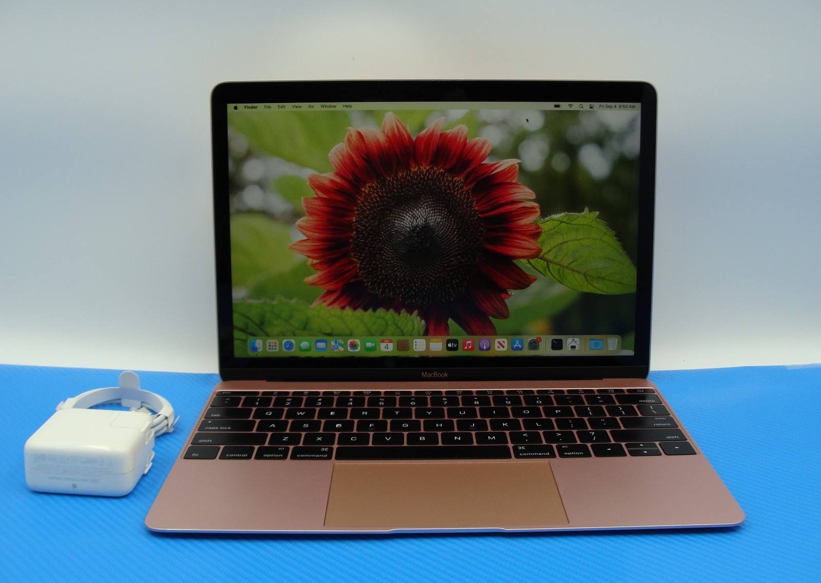 Apple MacBook 12" A1534 (EARLY 2016) M5-6Y54 1.2GHz 8GB 512GB OS Monterey