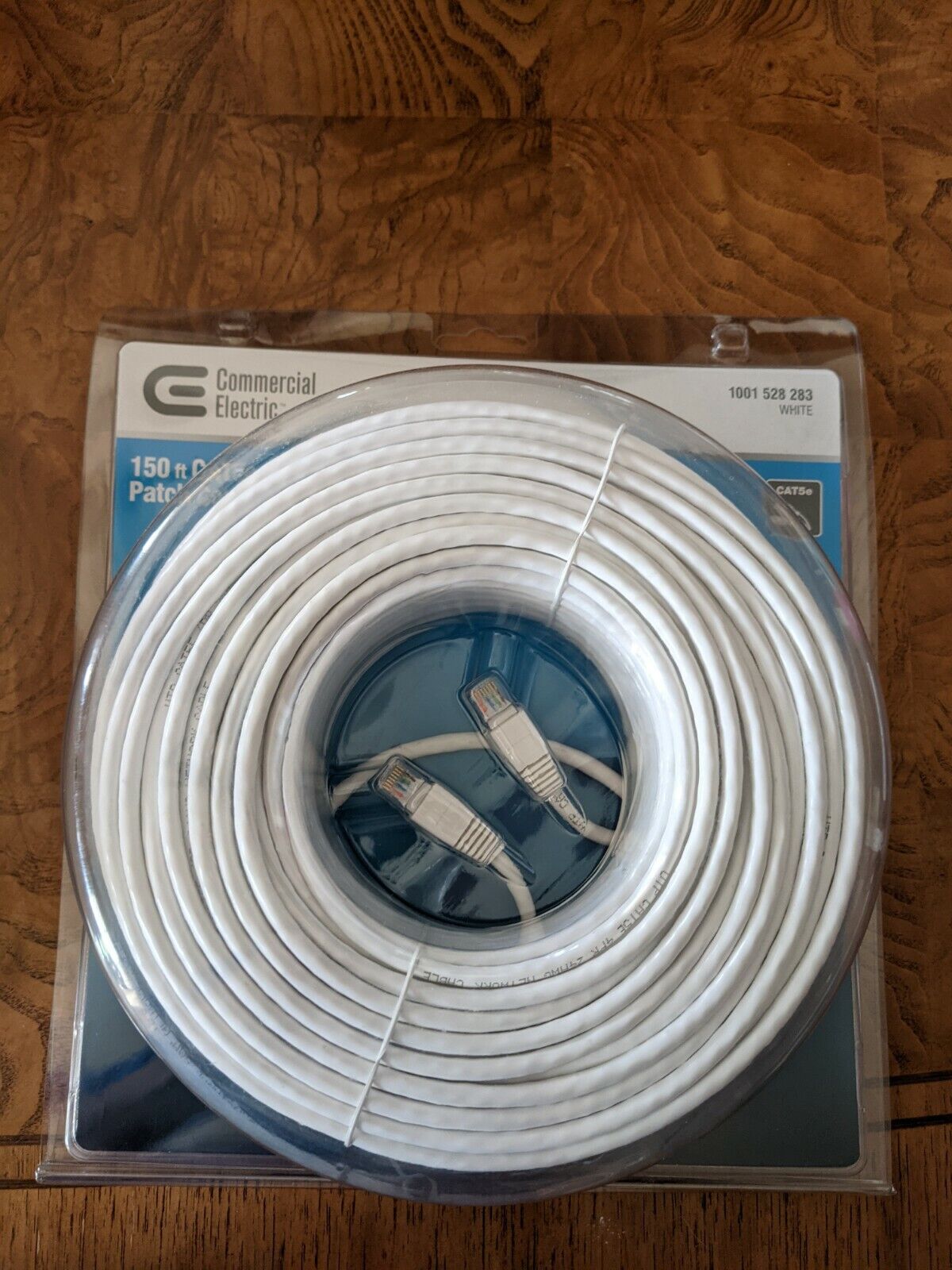 NEW Commercial Electric 150ft CAT5e Patch Cord 1001528283 White