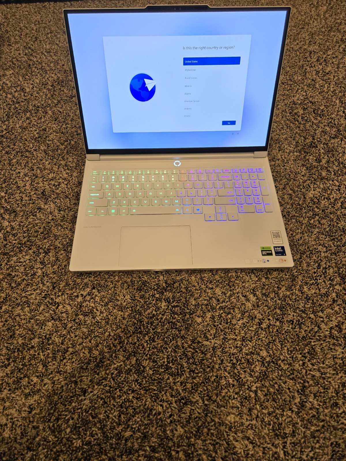 Lenovo Legion 7i Gen 10 16” 2.5k OLED 240Hz Ultra 9 275HX 32GB 1TB RTX 5070