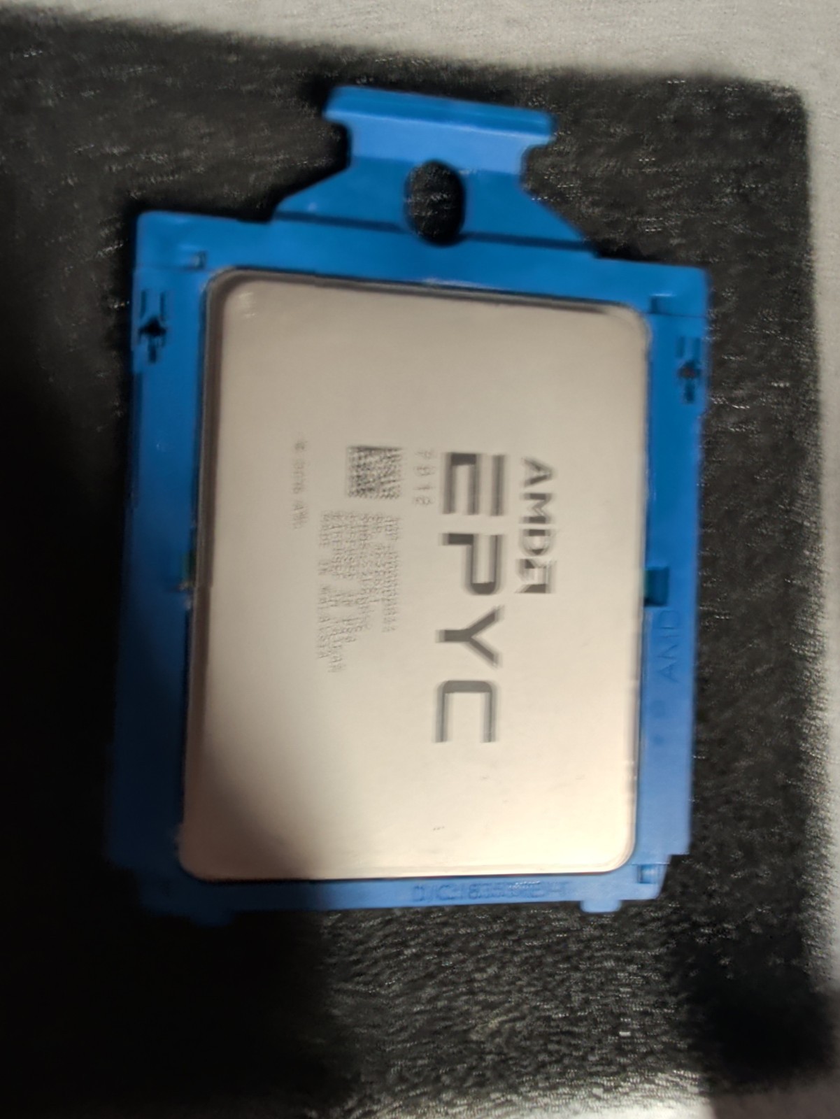 AMD EPYC Rome 7D12 32-Core SP3 CPU Processor 1.1GHZ-3.0GHZ Unlocked