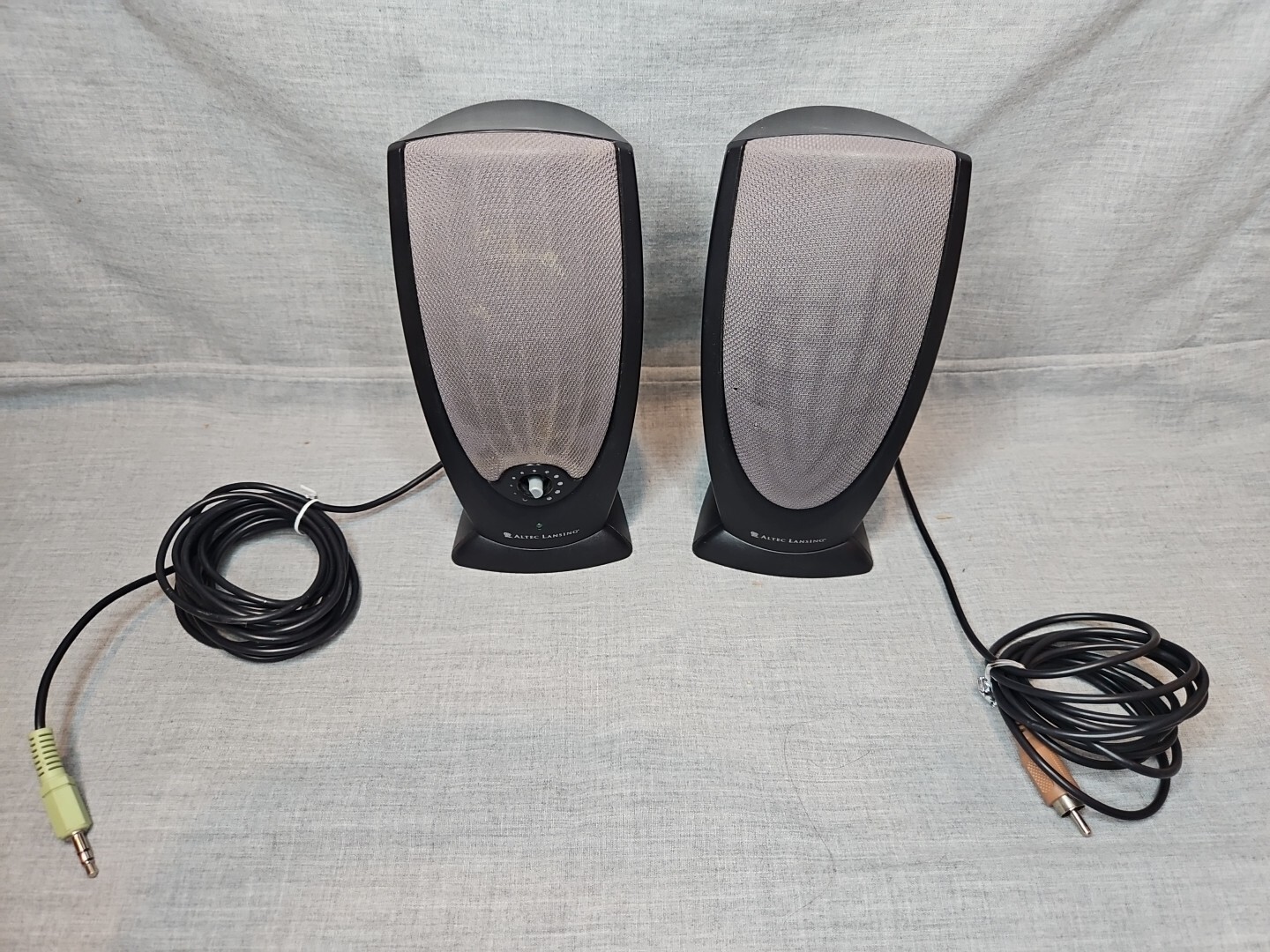 Altec Lansing Rev A00 Commputer Speakers READ