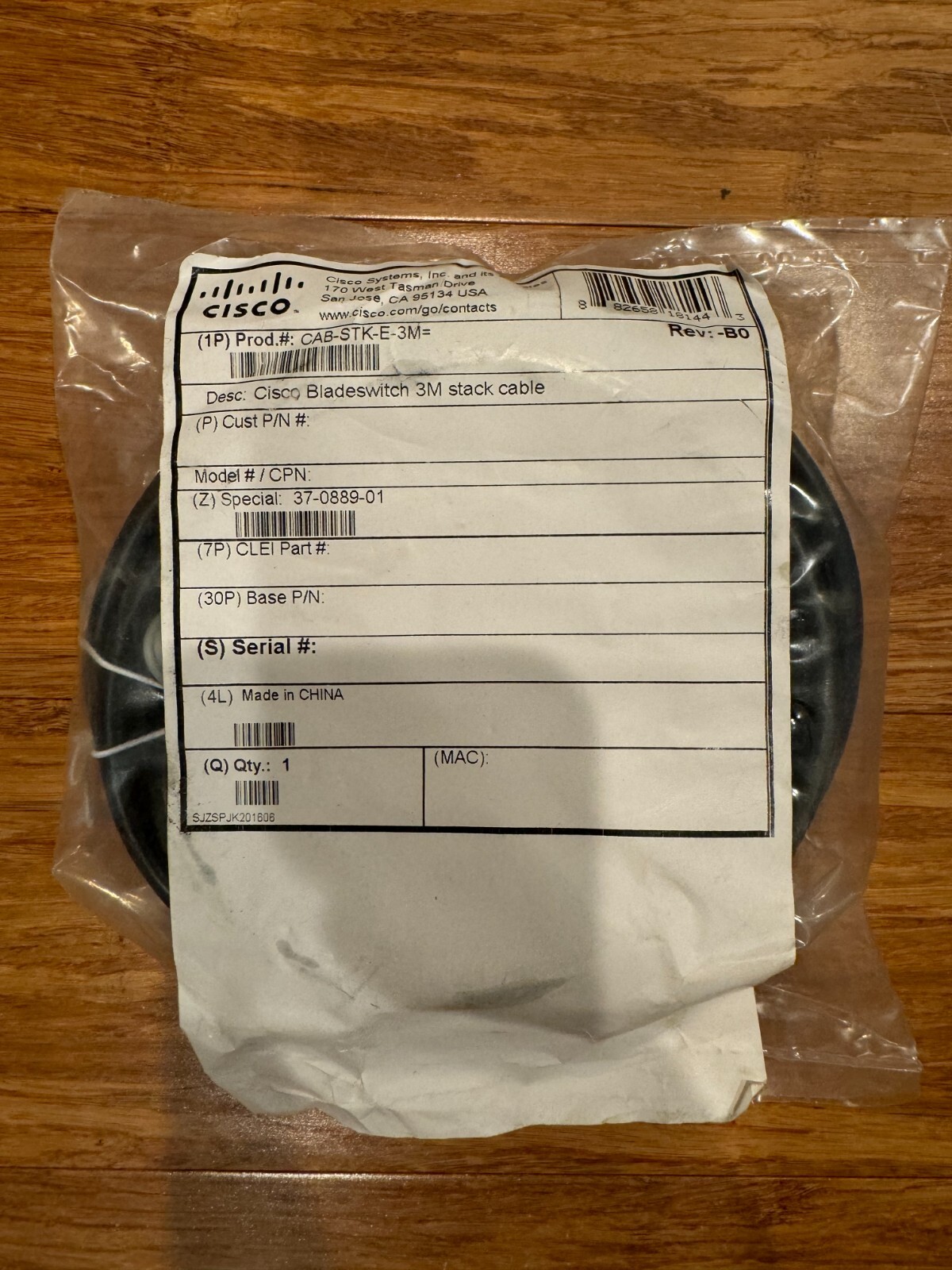NEW ORIGINAL Sealed CISCO 37-0889-01 | CAB-STK-E-3M Stacking Cable 3 Meter Black