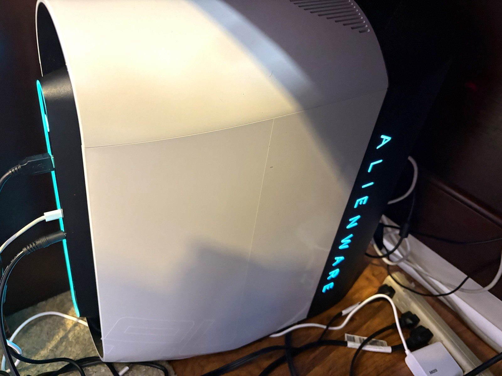 Alienware Aurora Gaming Desktop Tower PC, White, RGB Lighting