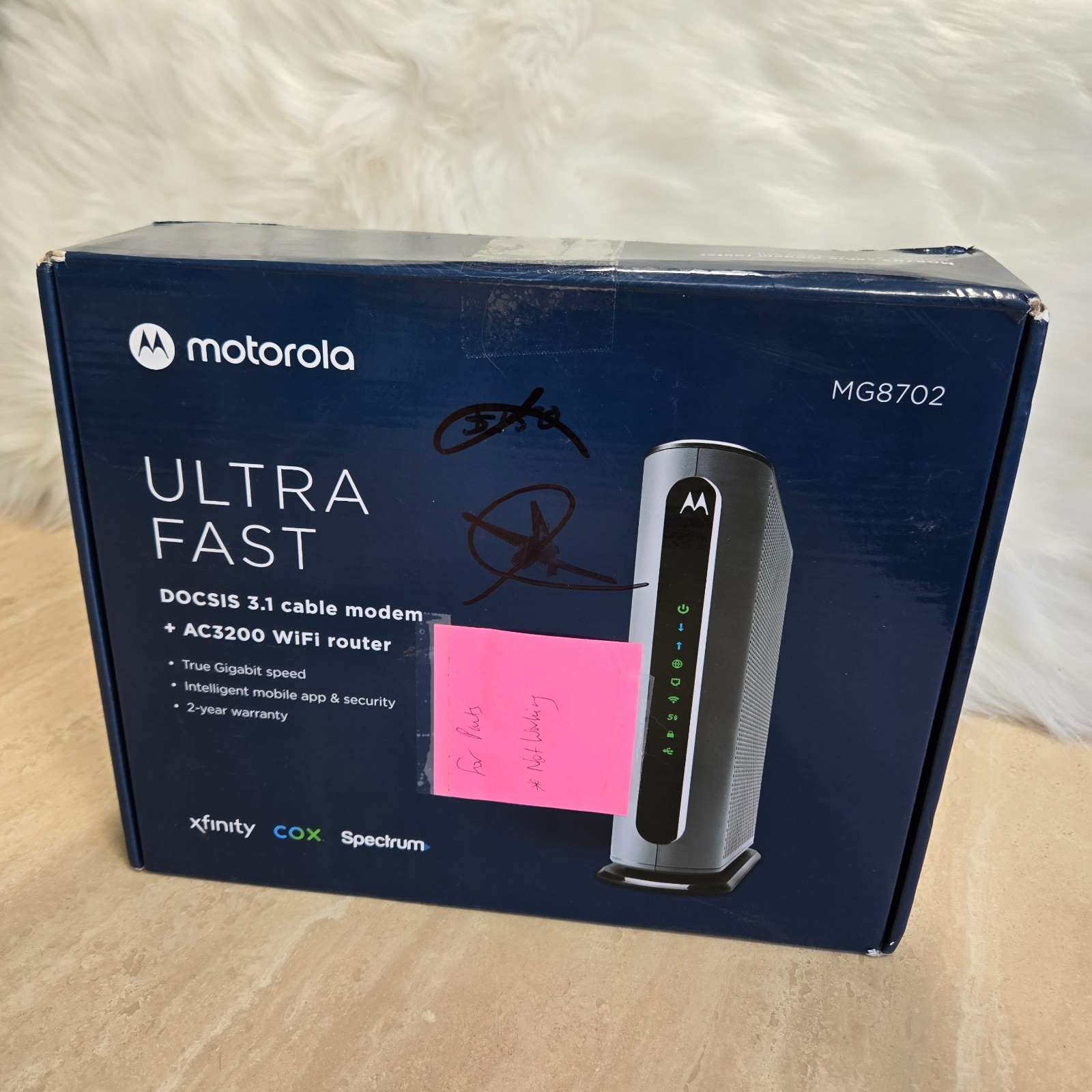 Motorola MG8702 Cable Modem AC3200 WiFi Router Powers On “As Is” For Parts Only