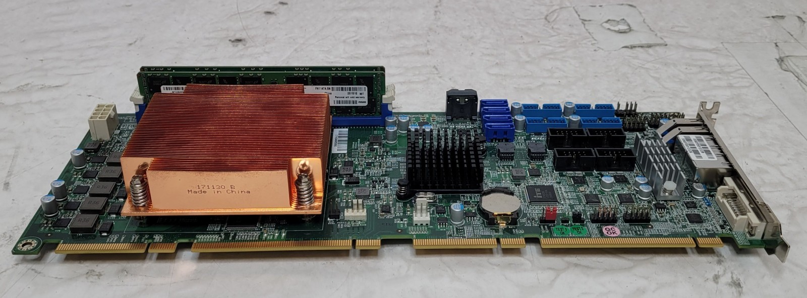 AMI Aptio DT 2006 Cinemassive fxElite Core i7-7700K @4.20GHz 32GB RAM SR33A