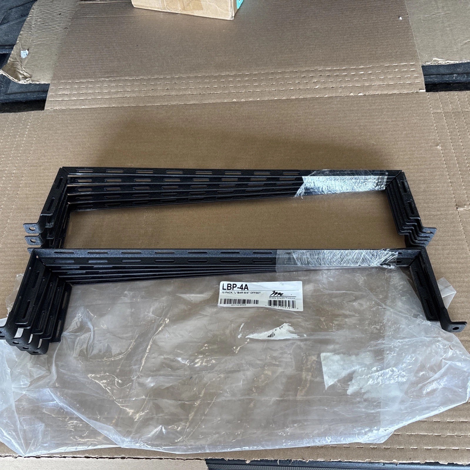 Middle Atlantic (LBP-4A) L-Shaped 4" Offset Lacer Bar 19-Inch(10 Pack)