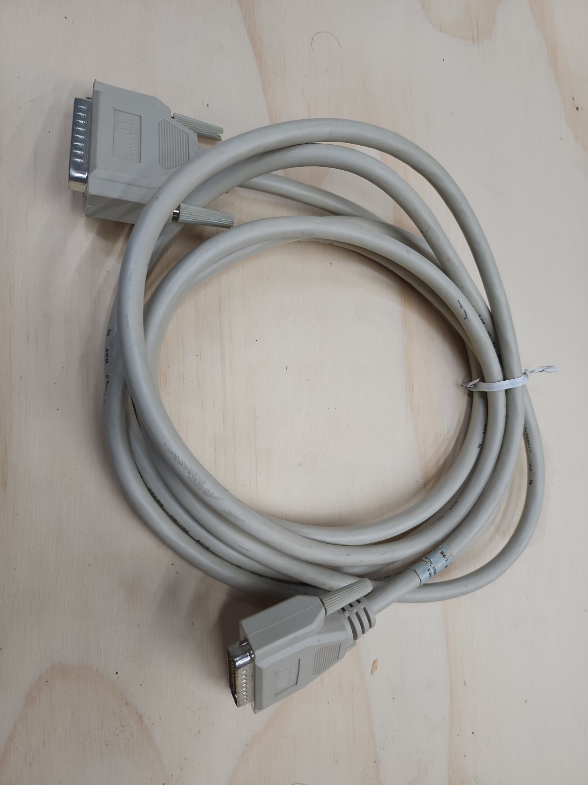 10ft - Beige DB25 male-to-male RS-232 serial cable