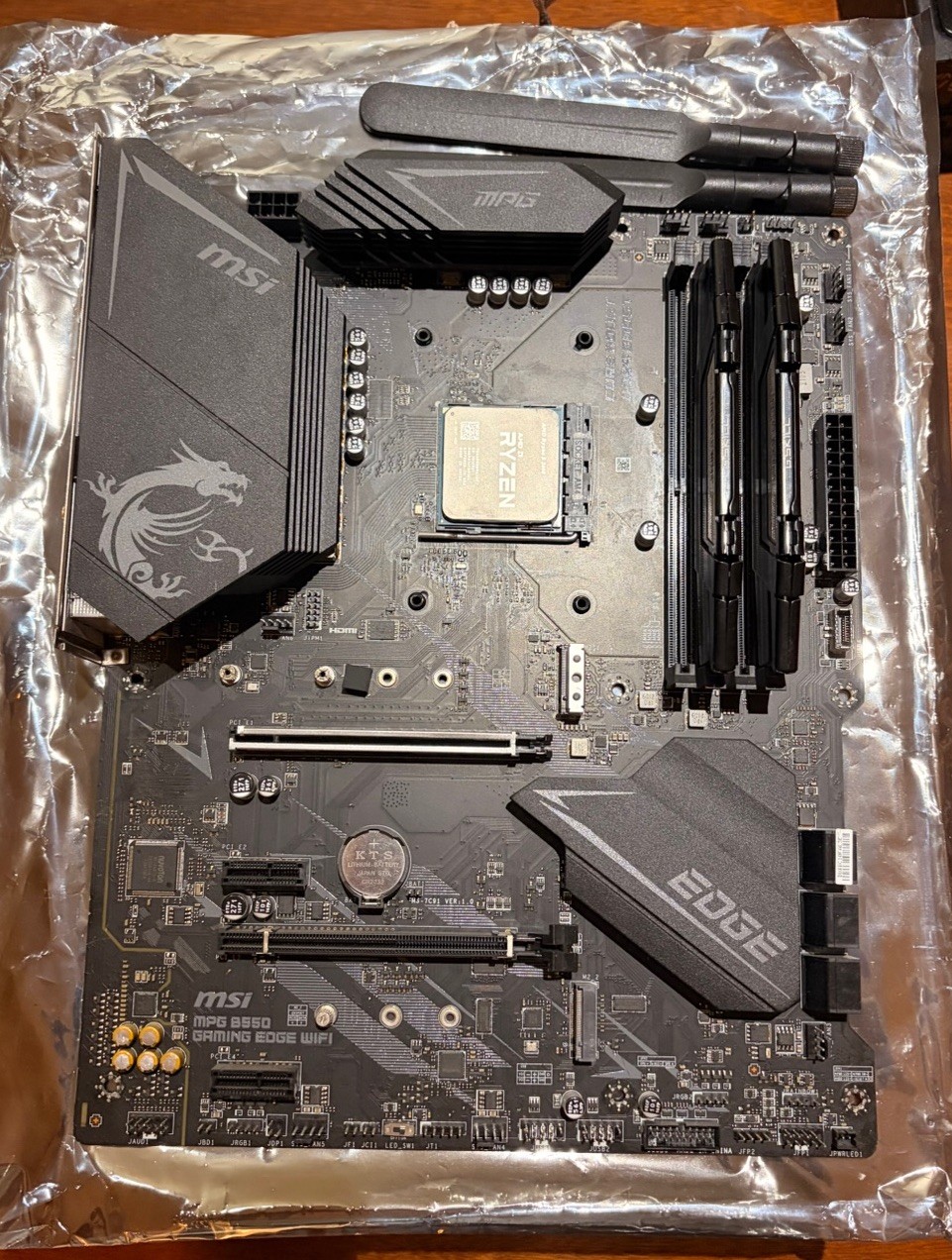 MSI MPG B550 Gaming Edge WiFi AM4 Board Ryzen 5 2600 and 16GB of DDR4 Combo
