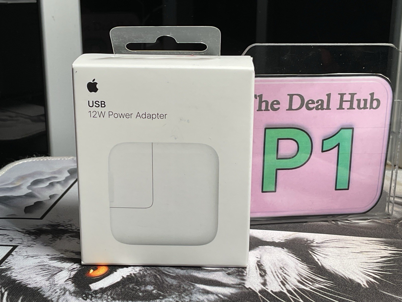 New Genuine Apple 12 W Power Adapter White Factory Sealed
