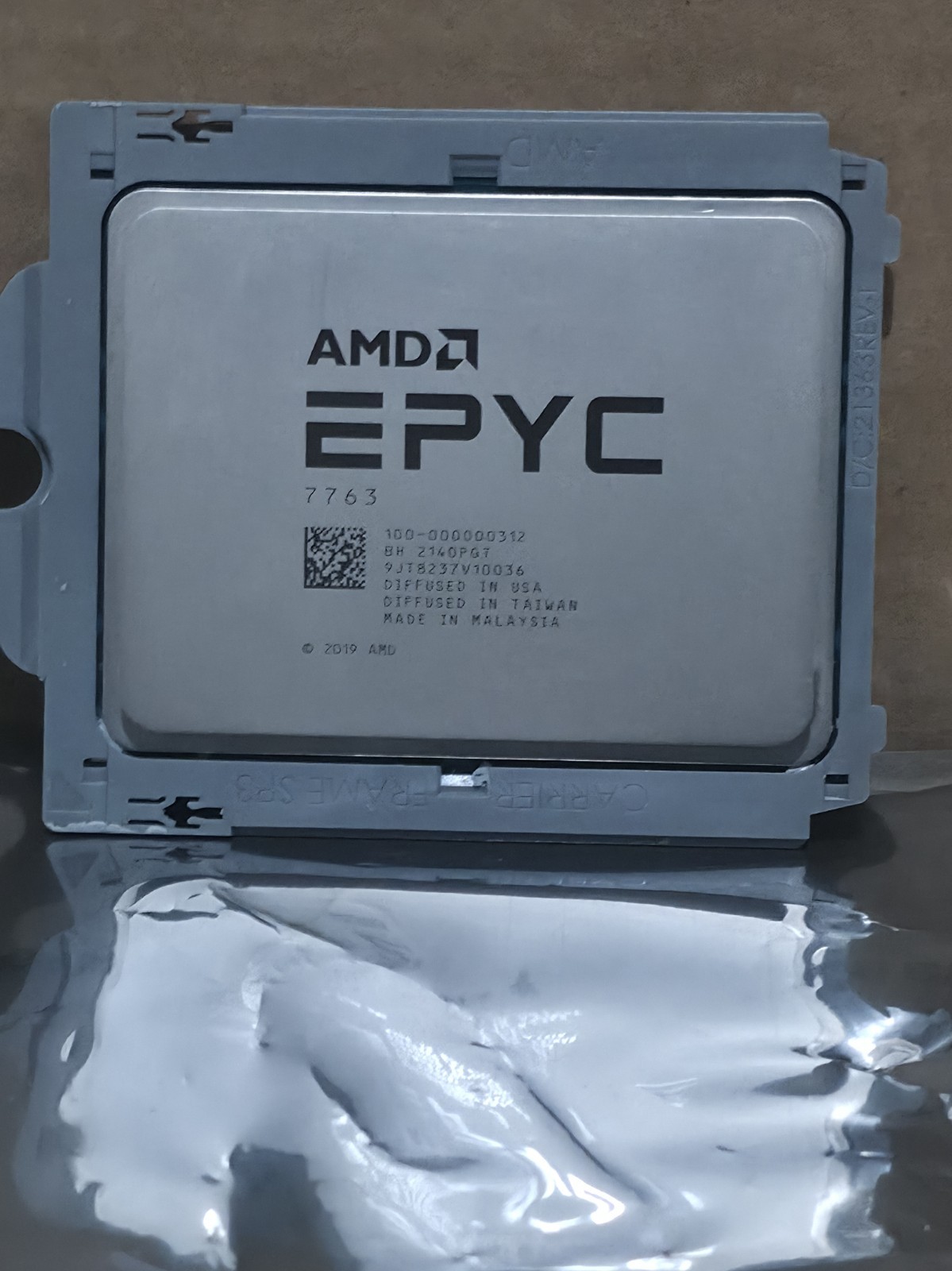 AMD EPYC 7763 100-000000312 CPU (*locked*) (*Pulled from Cisco UCS C245 M6*)