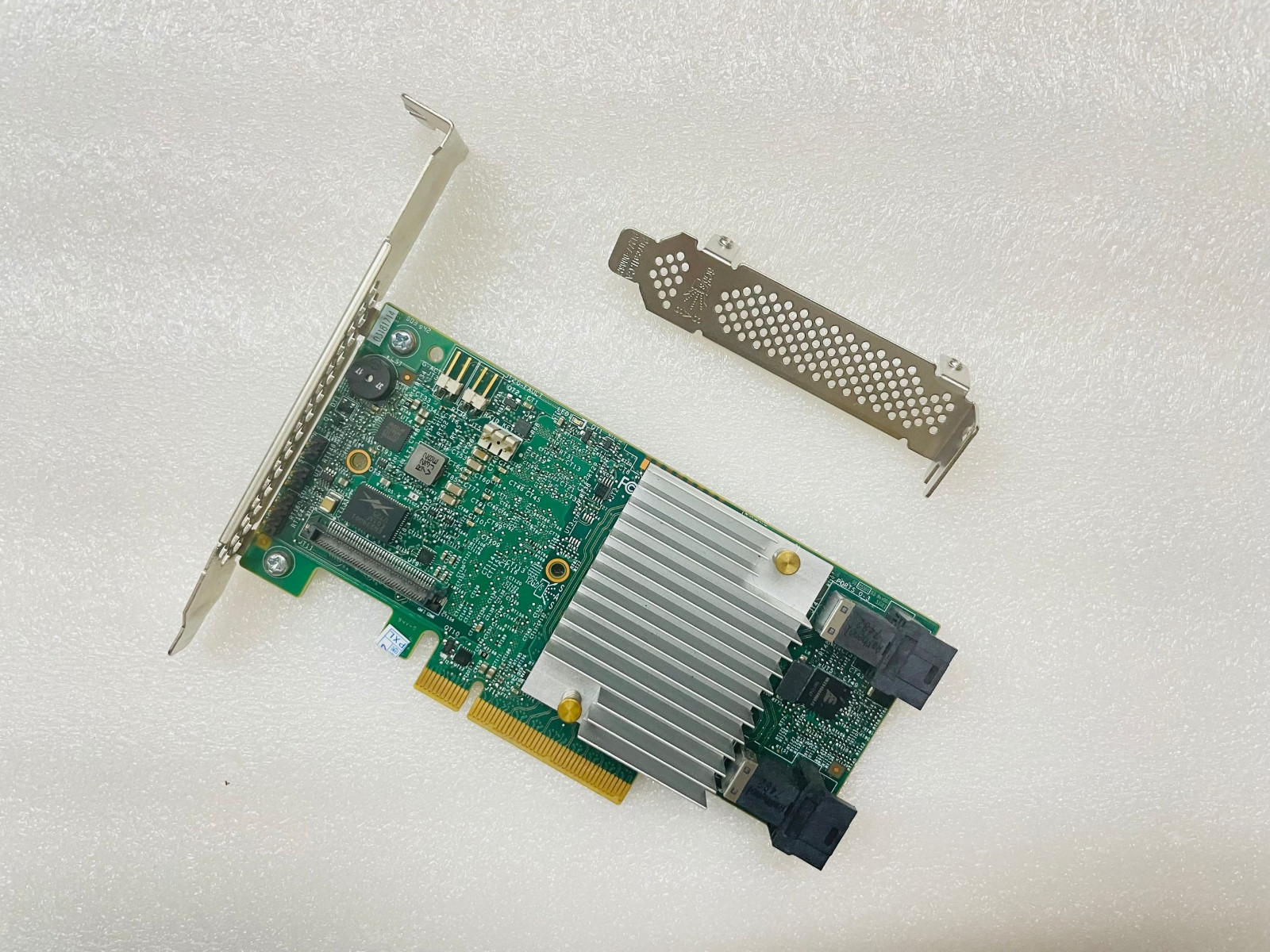 LSI S3108 9362-8i 2GB PCI-E 3.0 x8 SATA/SAS 8-Port 12Gb/s RAID Controller 