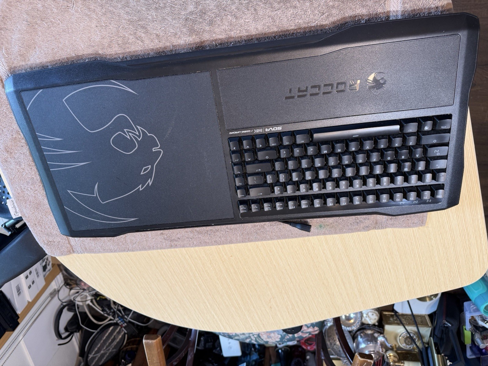 ROCCAT SOVA MK Gaming Lapboard USB Keyboard English Layout - PC, Xbox One, PS4