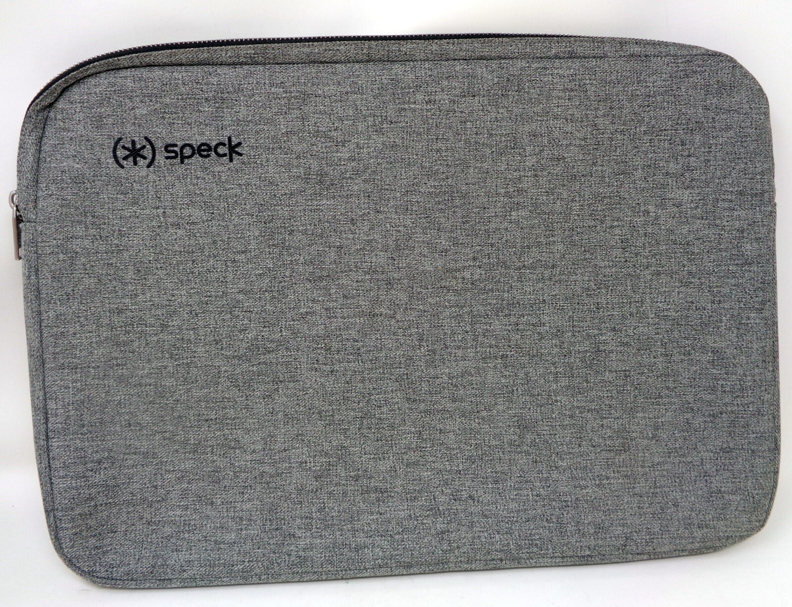 SPECK Gray Padded Zippered Laptop Case