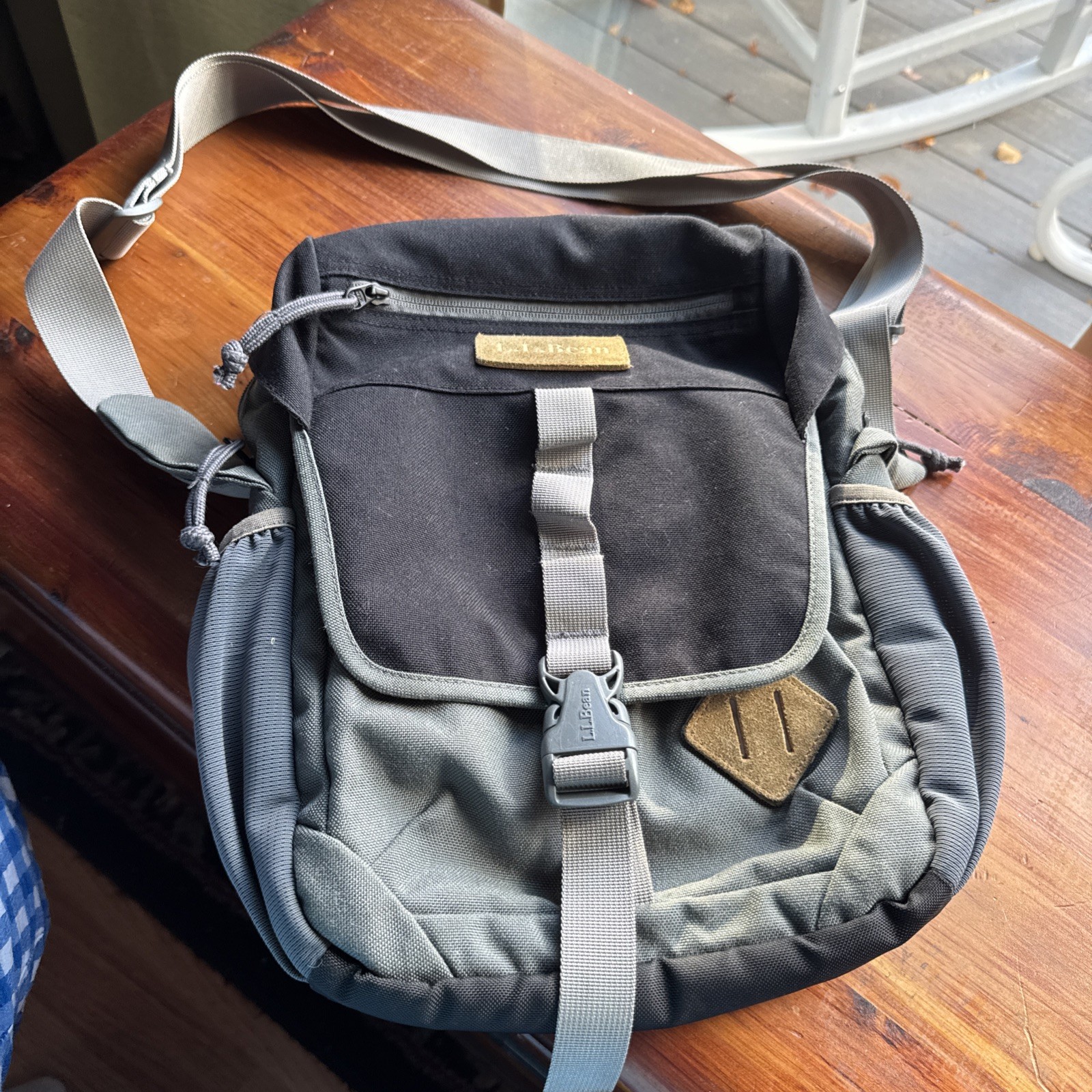 LL Bean Classic Campus Electronic Crossbody Tablet Bag-Gray/Black