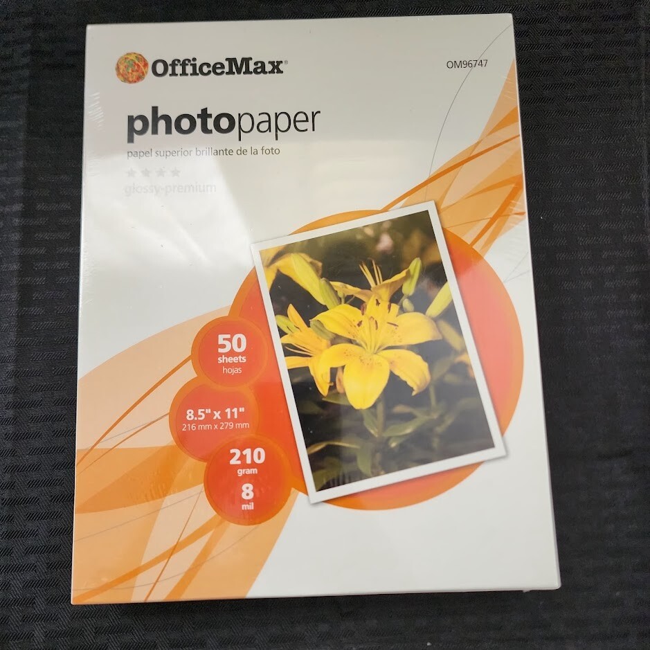 OfficeMax Photo Paper Premium Glossy OM96747 - 50 Sheets 8.5in" x 11" Sealed