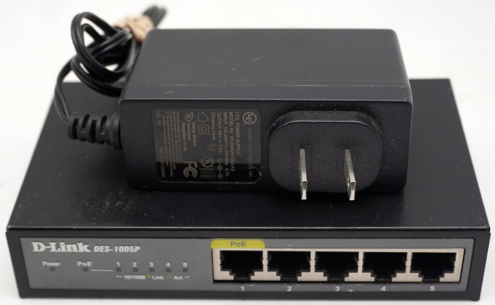 D-Link DES-1005P 5-Port Desktop Switch