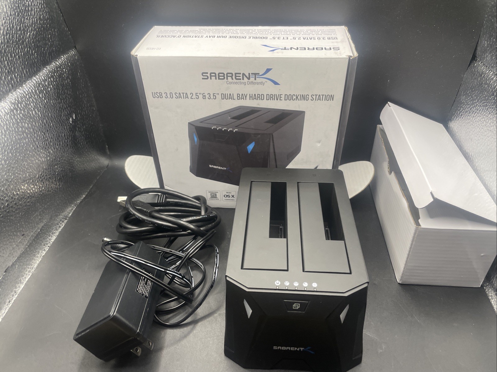 Sabrent USB 3.0 docking 2 Bay HDD EC-HD2B w/ Charger and USB Cable
