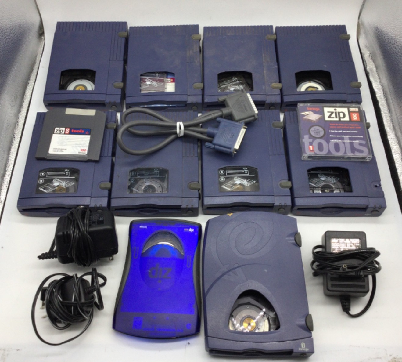 Lot of 11 Iomega External PC Zip Drives Z100P2 Z100S2 z100plus Z250USBPCM & Cord