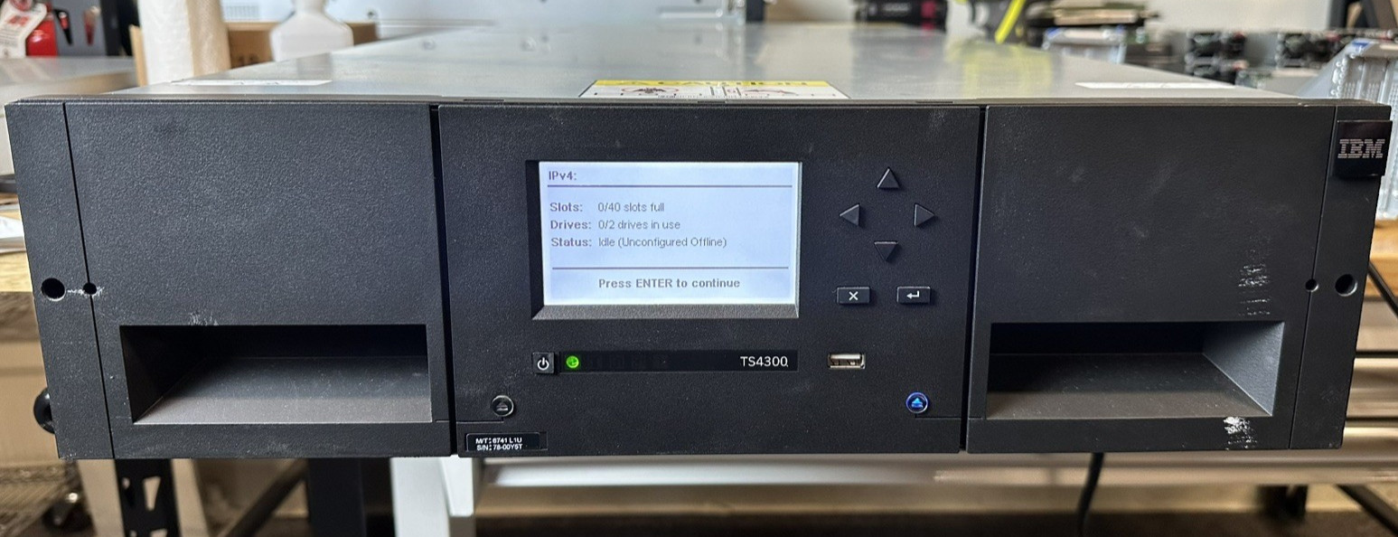 IBM TS4300 Tape Library 3U 3573-TL 2x LTO-7 SAS Drives  2x PSU 6741-L1U
