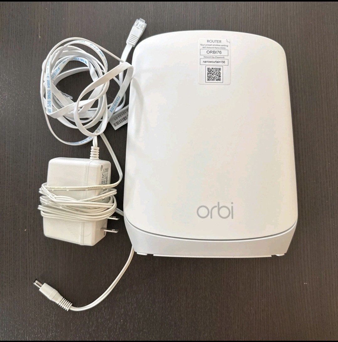 Netgear Orbi RBR760 Tri-Band Mesh WiFi 6 Router