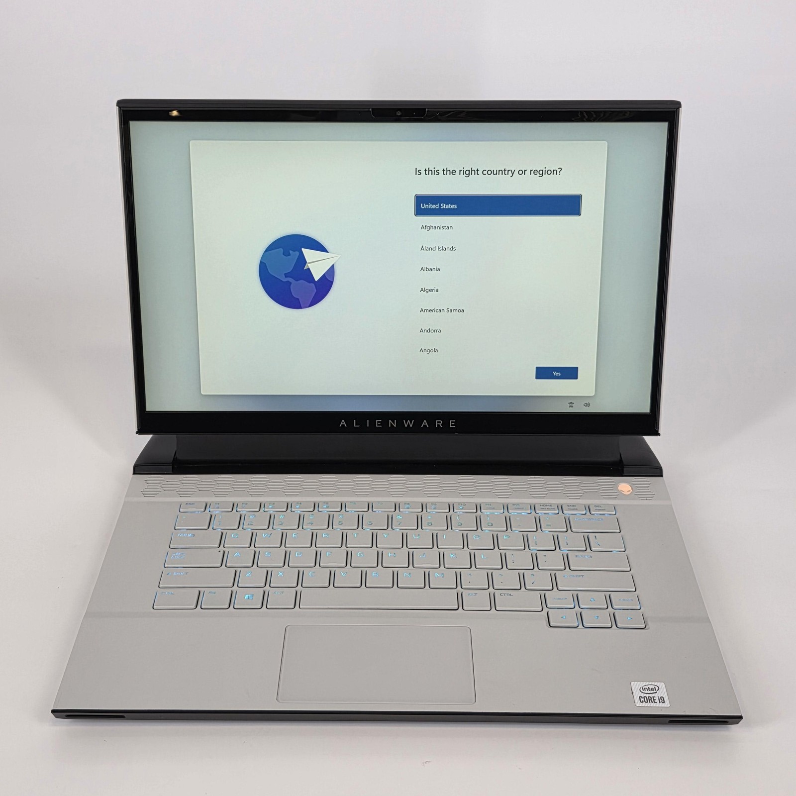 Dell Alienware m15 R4 300Hz FHD i9-10980HK 2.40GHz 32GB 1TB/512GB RTX 3080 Good