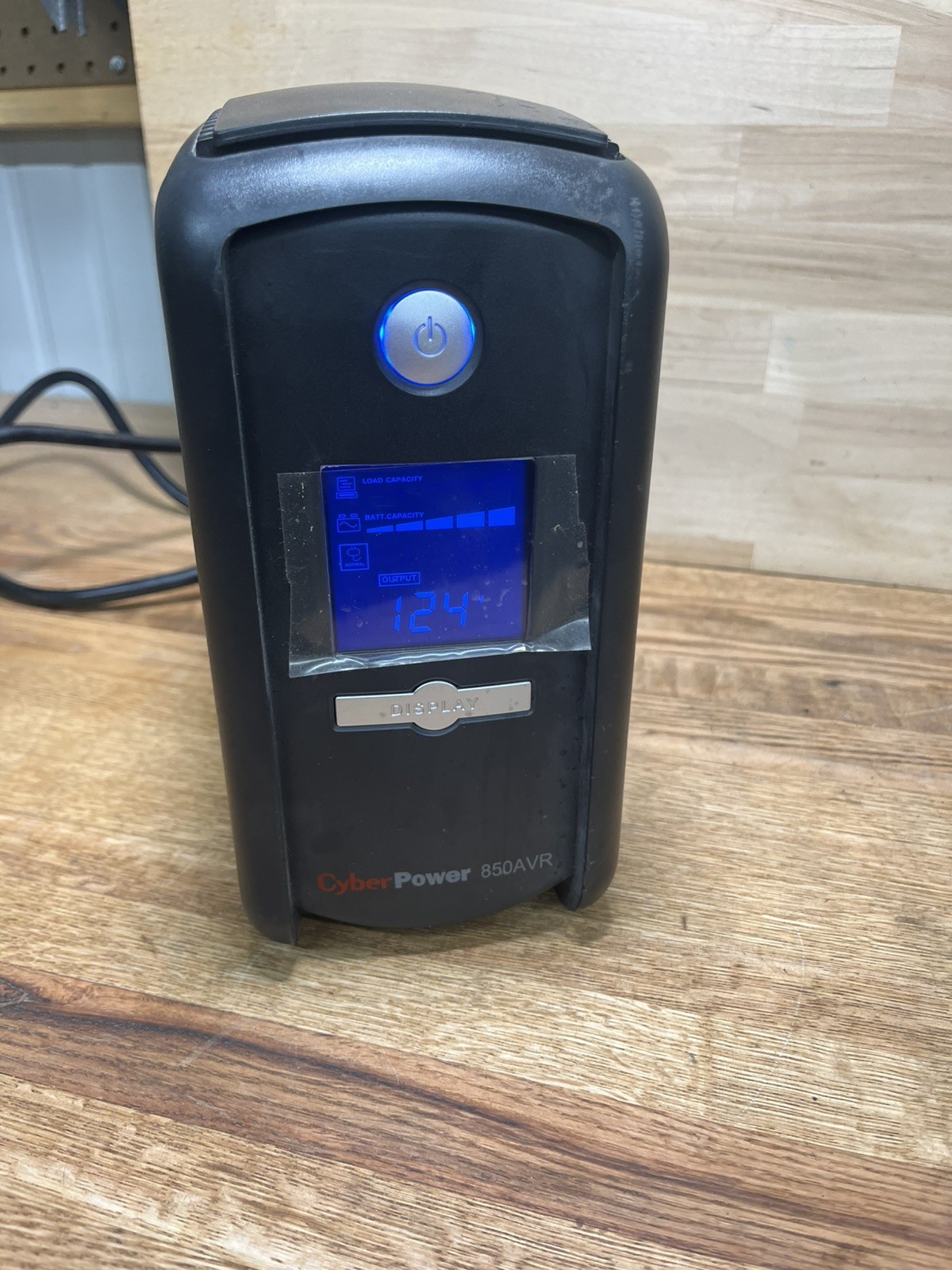 CYBERPOWER 850 Battery Backup System.  AVR W/DISPLAY