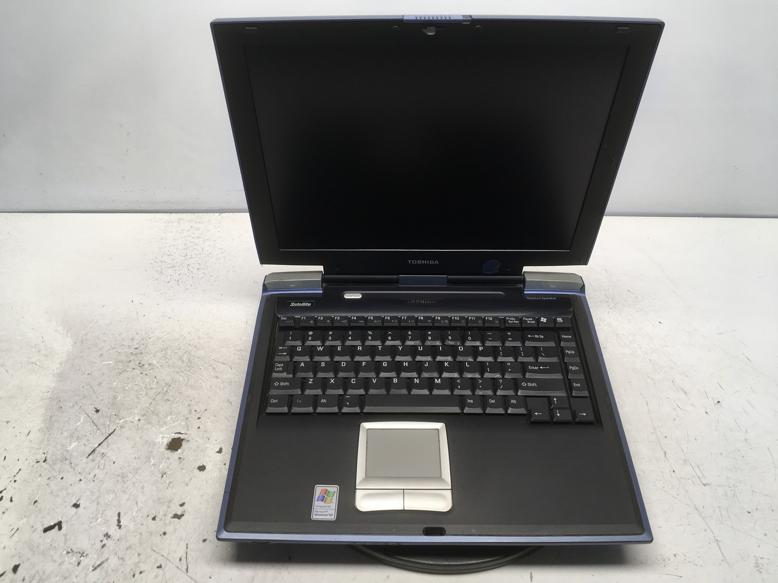 Toshiba Satellite A15-S1292 Intel Celeron 2.4GHz 256 MB NO HDD No Batt
