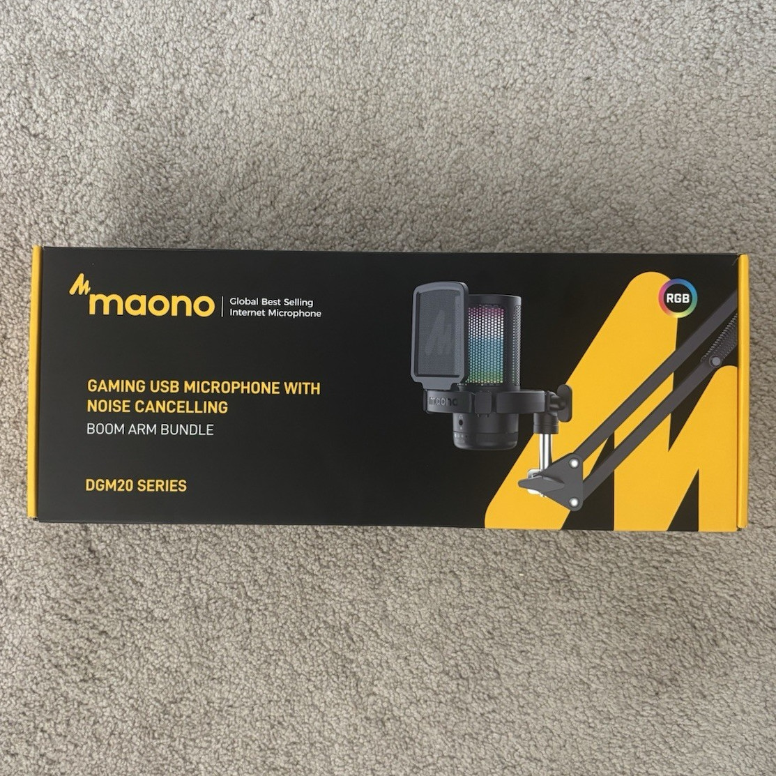 Maono DGM20 RGB USB-C Cardioid Gaming Microphone w/ Boom Arm Bundle Pink