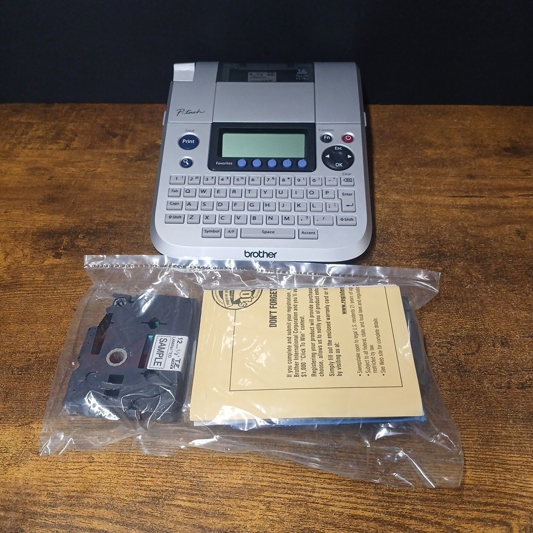 Brother P-touch Electronic Labeling System Model PT-1830 w/ Sample Cartridges