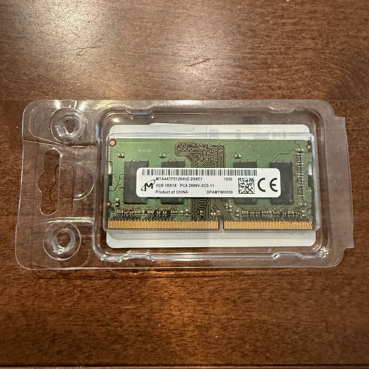 Crucial 8GB DDR4-2666 PC4-2666V 260-Pin SO-DIMM Non-ECC RAM Module