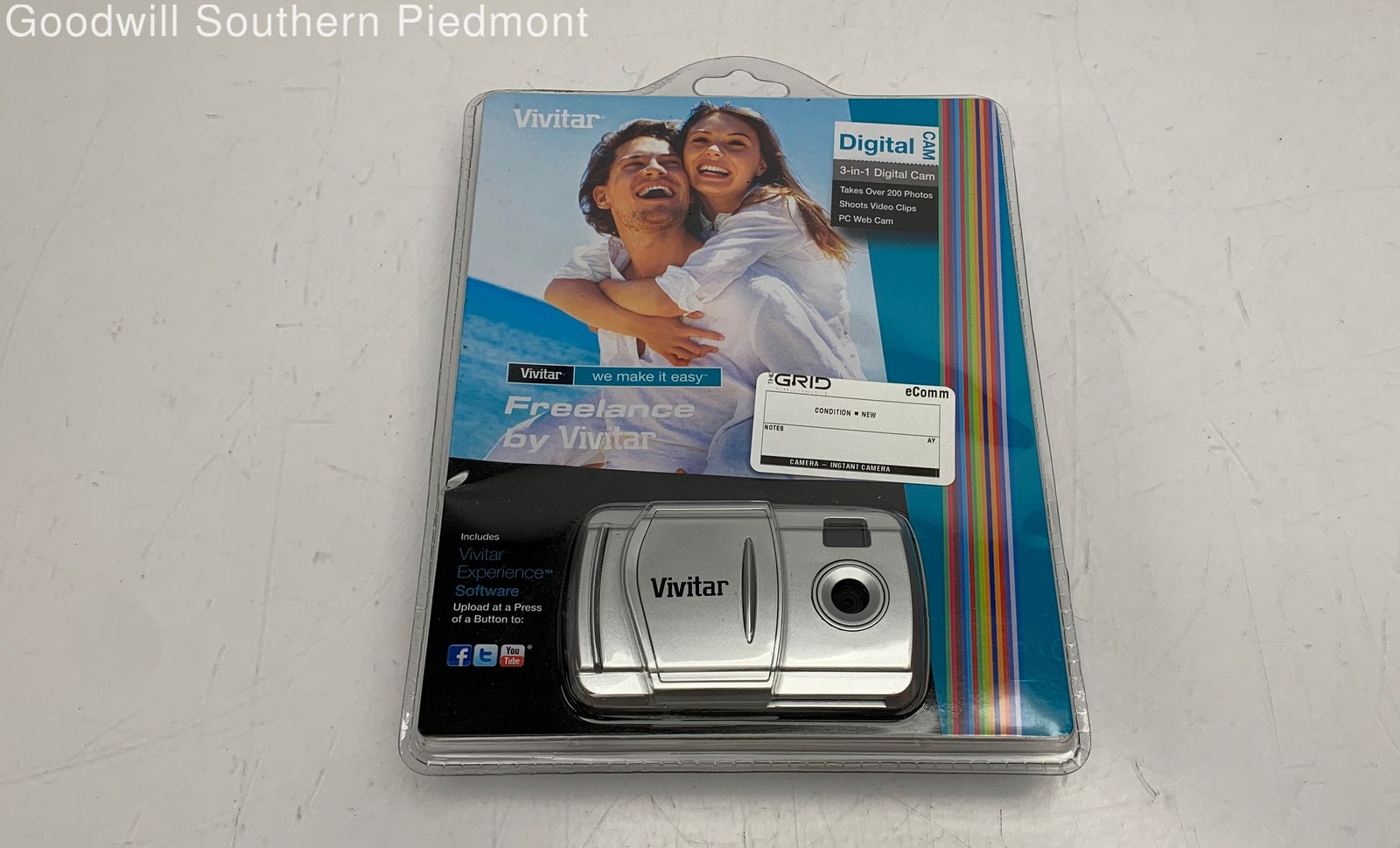 Vivitar Freelance V69379 3-in-1 Digital Camera and PC Webcam - New