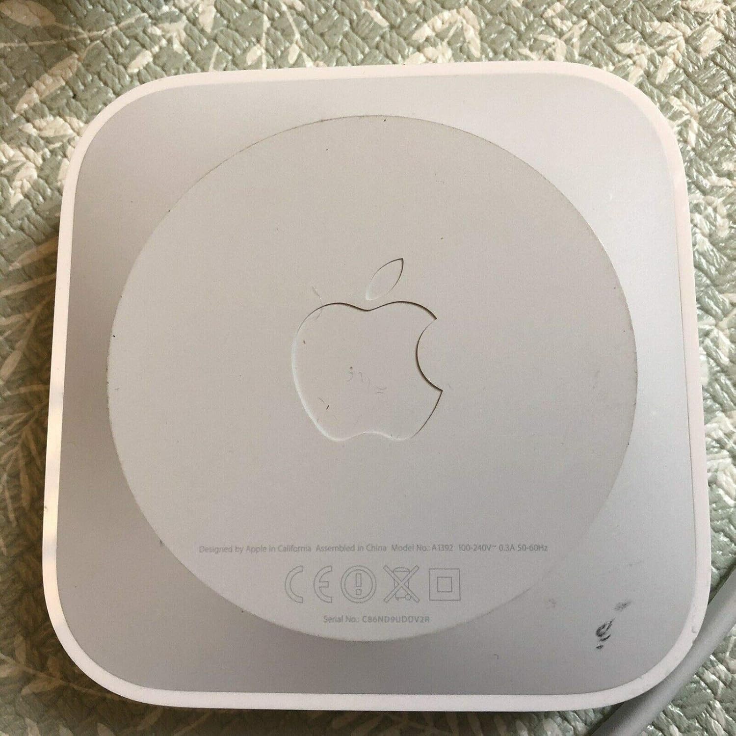 WHITE - APPLE AIRPORT EXPRESS A1392 MC414LL/A 802.11N 600 MBPS 1-PORT 10/100