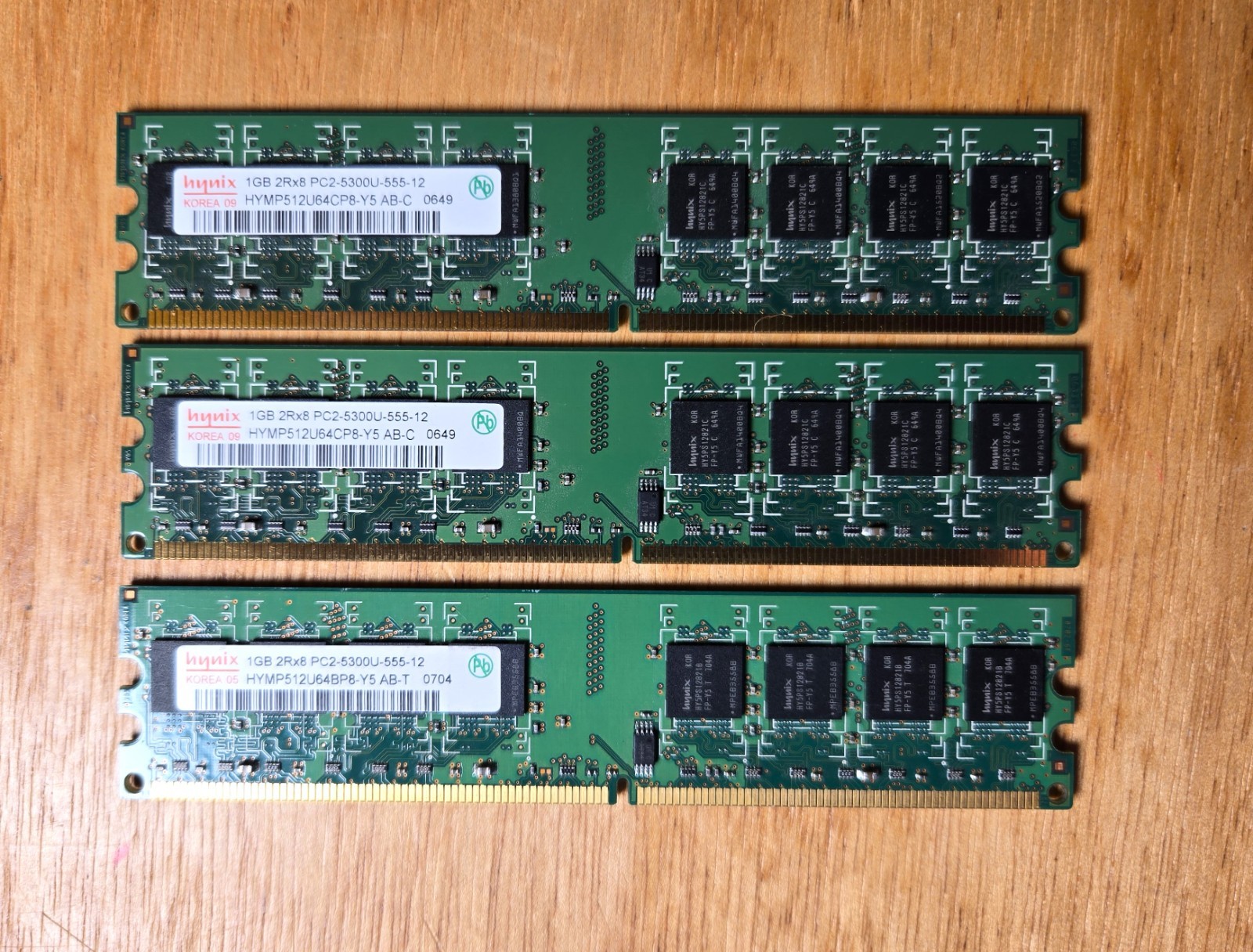 Lot of 3 Hynix 1GB DDR2 PC2-5300U 667MHz Desktop RAM 3GB 2Rx8 Untested 240-Pins