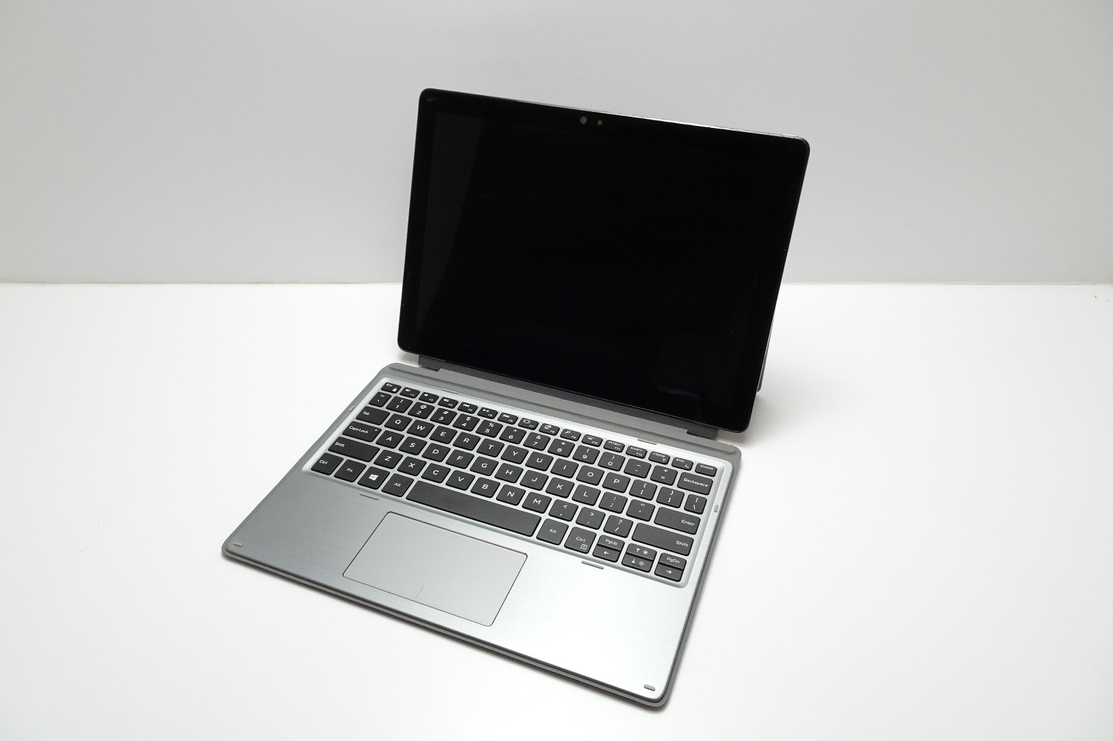Dell Latitude 7200 2-in-1 | i5-8365U | 8GB RAM | 256GB NVMe | LINUX | READ