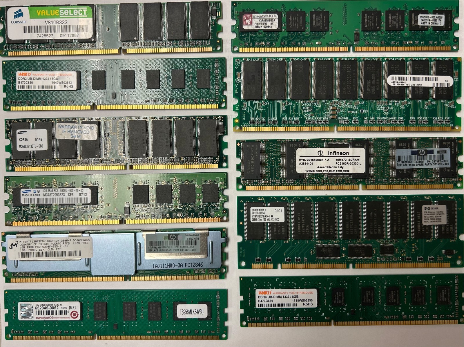 LOT OF 57 RAM STICKS-Mixed Brand  Working pulls.