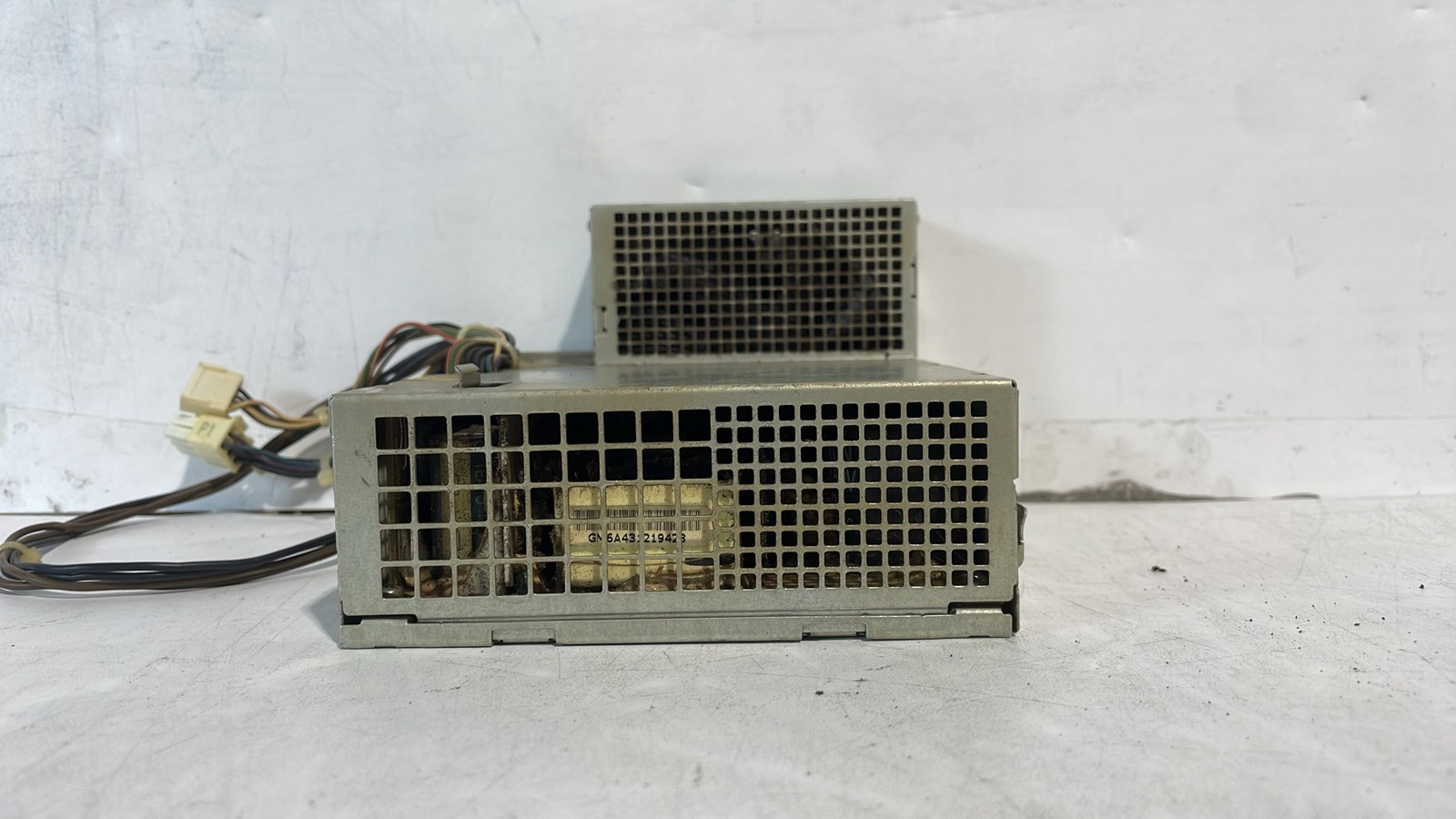 HP 503376-001 HP-D2402E0 240W SFF Desktop Power Supply PSU 508152-001
