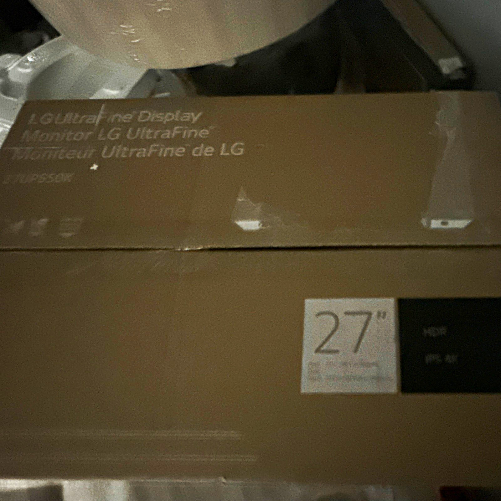 LG UltraFine 27UP650K 27in IPS 4K UHD HDR 60Hz Monitor HDMI/DP Black