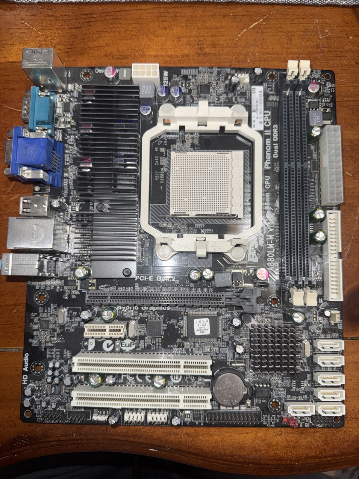 ECS EliteGroup A880LM-M Socket AM3, 8GB RAM, AMD Phenom II 1090T @ 3.2GHz